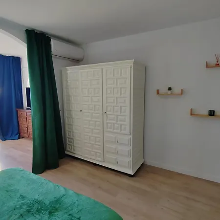 Apartment-studio With View M&m * Μπένιντορμ